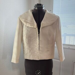 Chic Cream Women's Blazer
